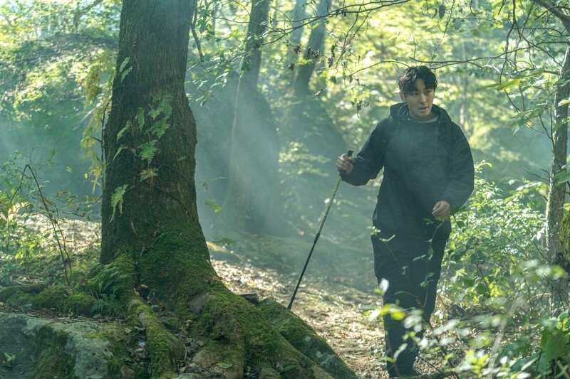 《智異山》在壯麗景色的智異高山上拍攝