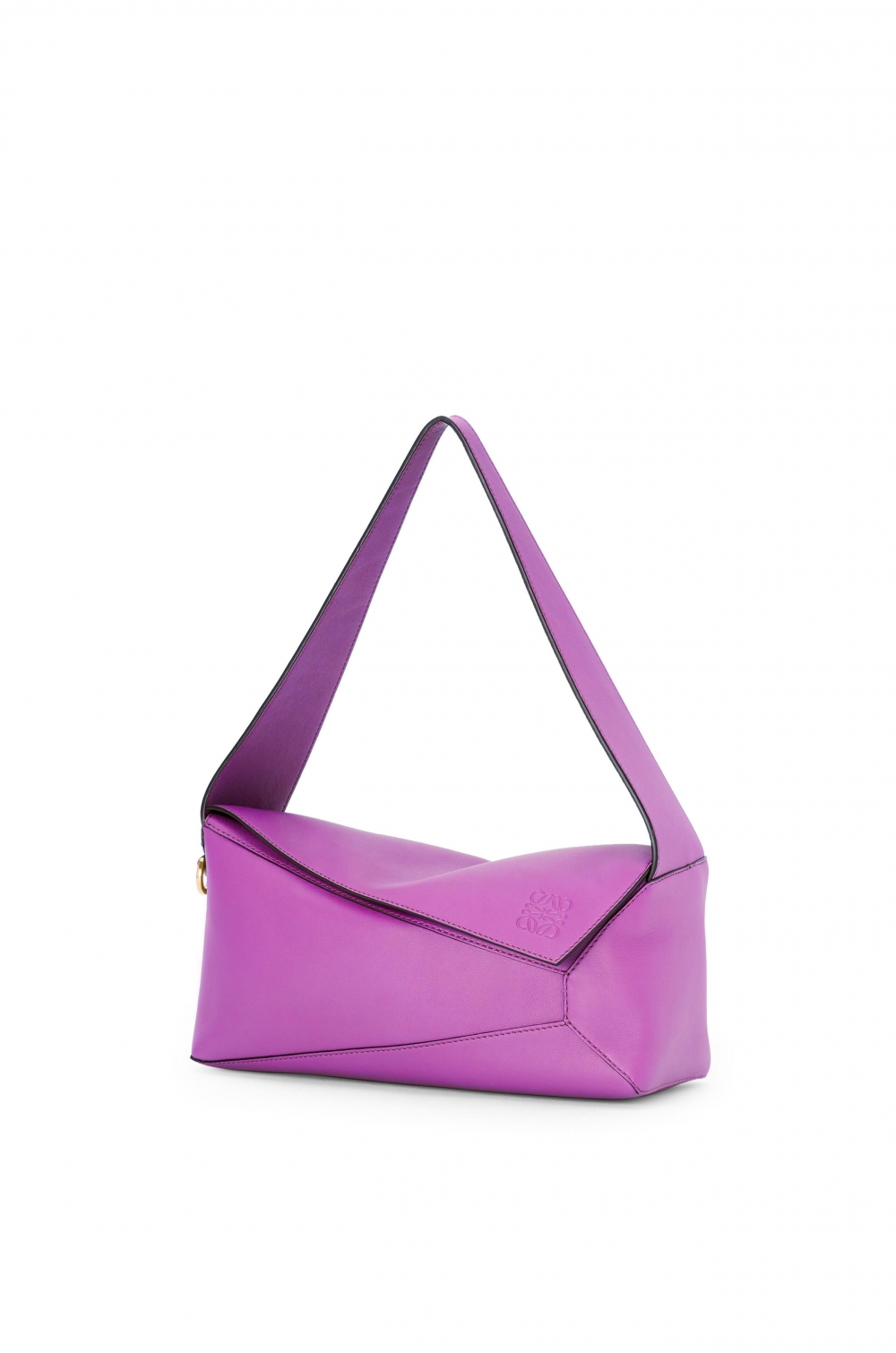 變奏版的Puzzle Hobo Bag,靈感取自品牌經典的幾何形狀Puzzle包線條。