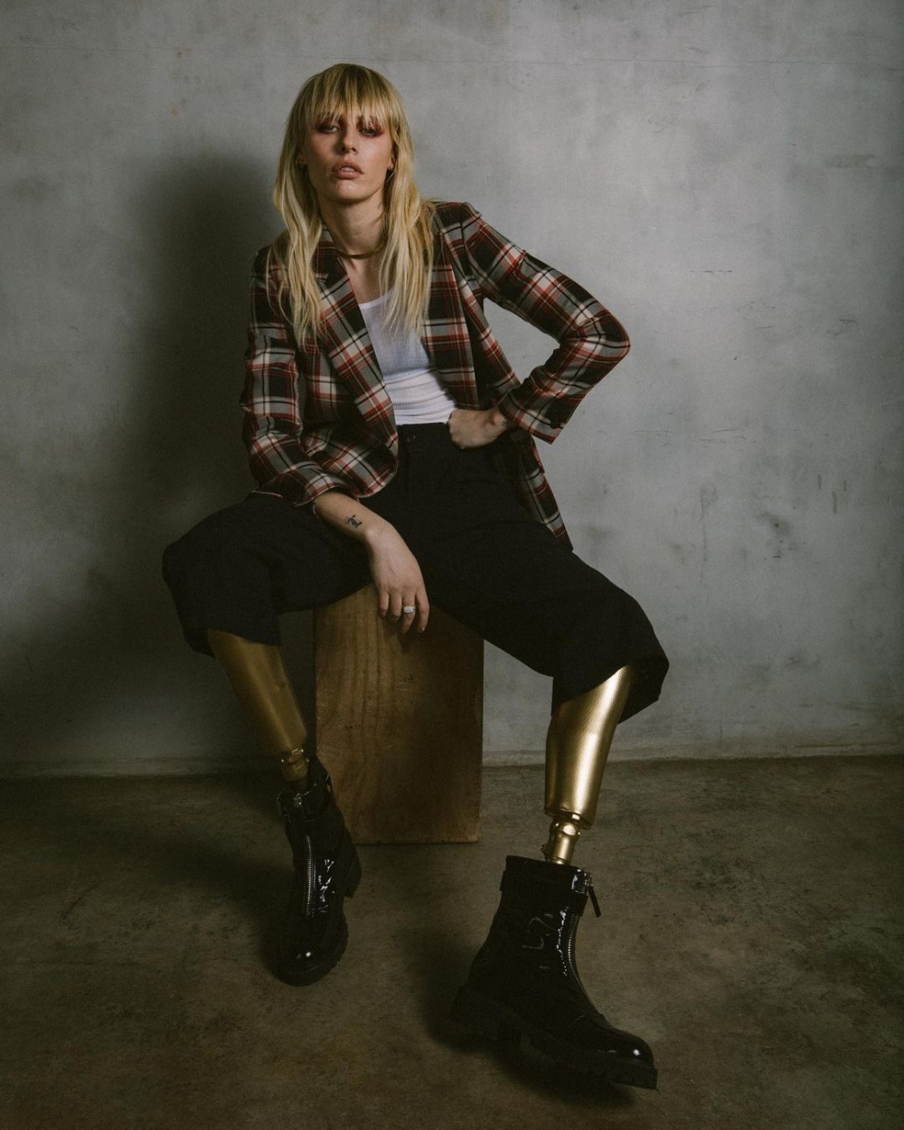 在24歲時她發生了一件事,讓她的生命走上了不同的道路。