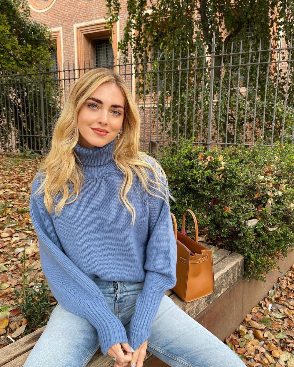 在成為一名網紅的路程中,她也付出了許多的努力