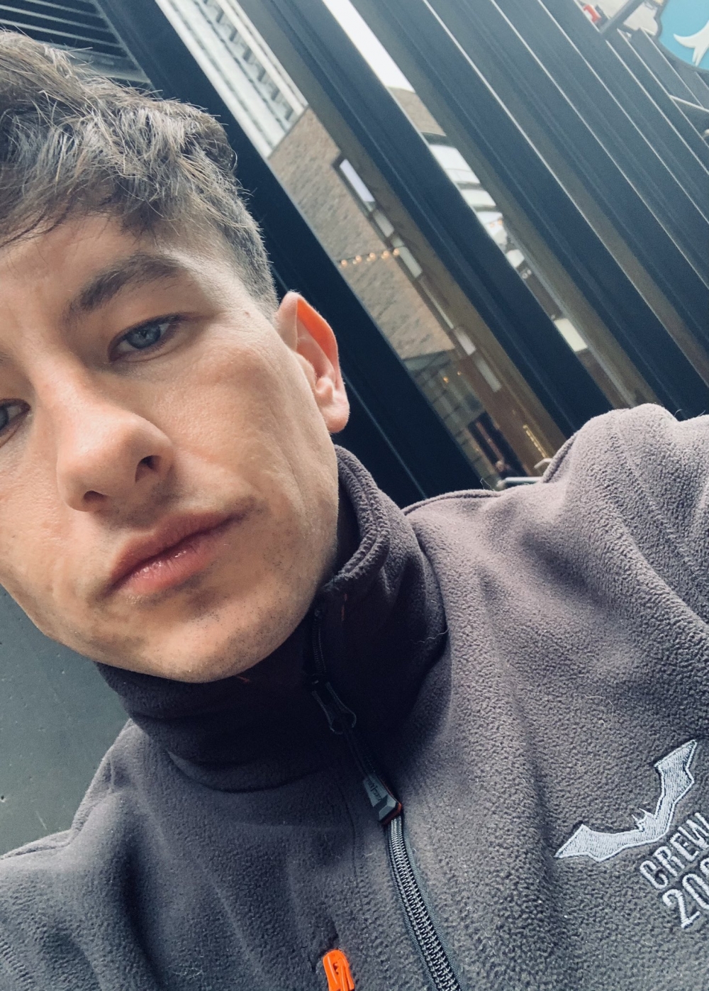 對於演戲非常有天份的他下一步戲為2022上映的蝙蝠俠電影。