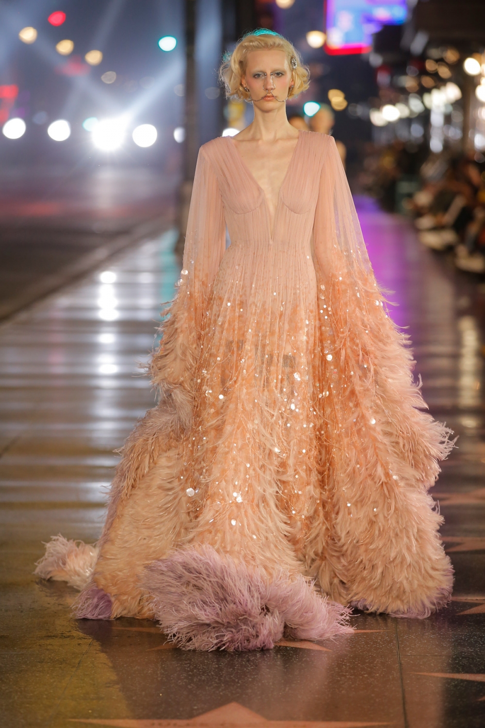 華麗又浮誇,這就是當時的人們最耀眼的省審美觀