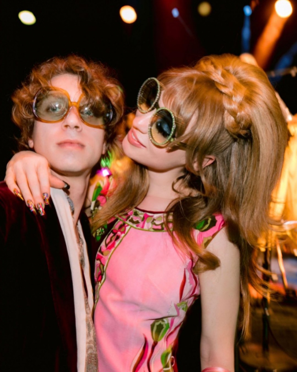 Ivy Love Getty融合了爸爸的搖滾明星風格、祖母的古典主義風格。