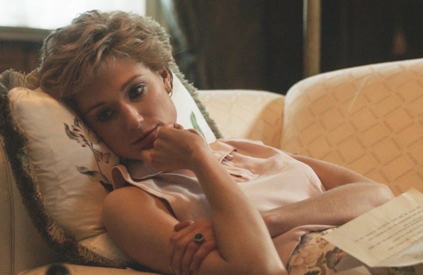 細緻入微的神韻完美複製當年戴安娜王妃的模樣