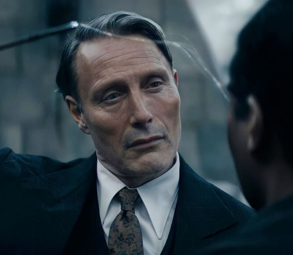 Mads Mikkelsen接下了Gellert Grindelwald的角色。