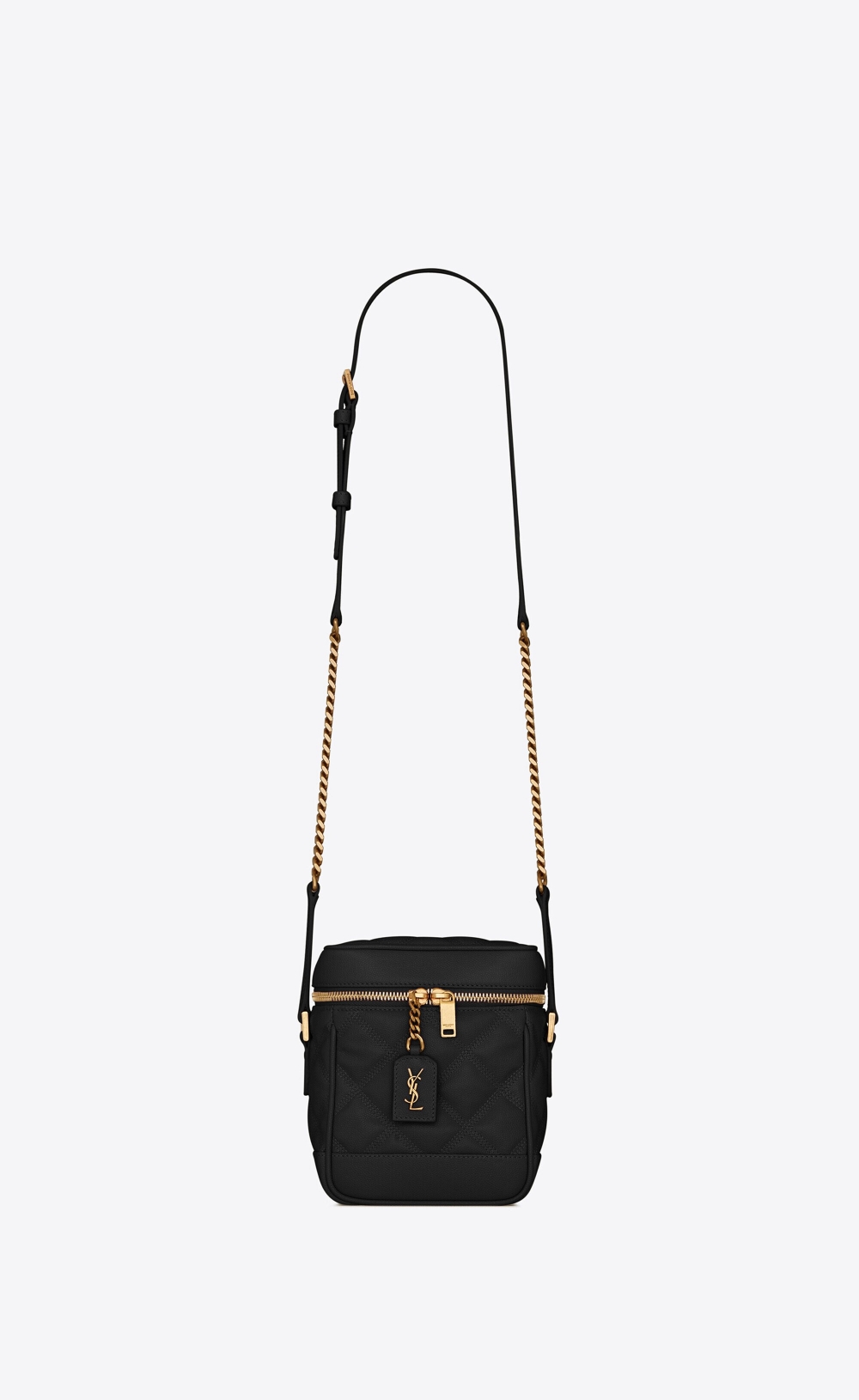 Saint Laurent 80'S Vanity Bag,方正的輪廓呈現低調復古的化妝箱氛圍。