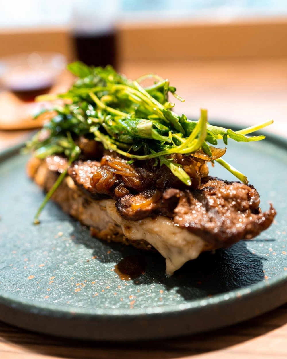 樸質日式氣息,但每一道餐點卻是偏向異國料理。