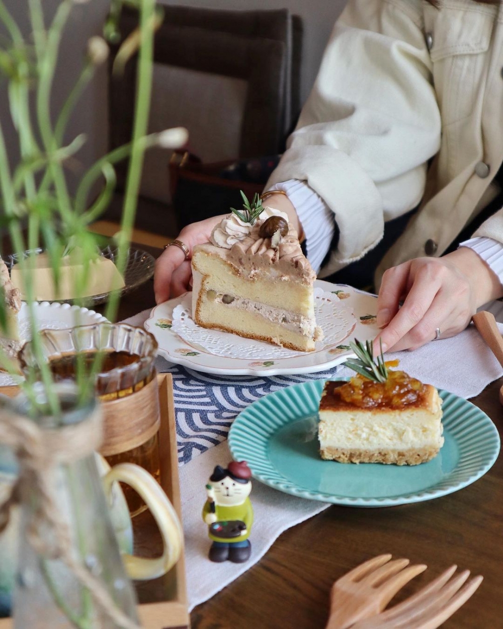 沉浸在溫柔的茶香,品嚐扎實不膩的栗子蛋糕。