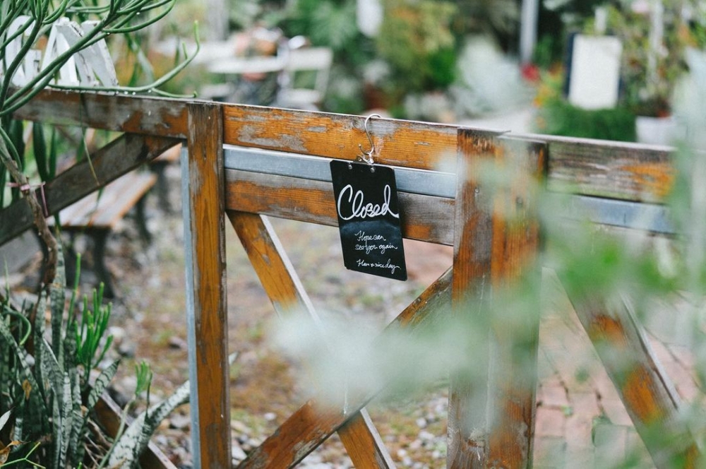 在這間白色的貨櫃屋中承載了大家的回憶。