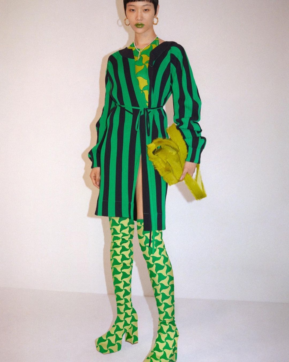 Bottega Veneta深深植根的Bottega Green。