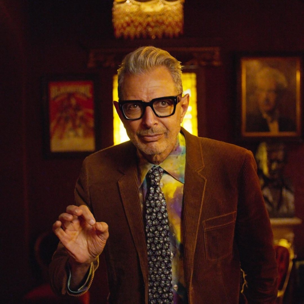 曾推出過兩張爵士樂專輯，《The Capitol Studios Sessions》、《I Shouldn't Be Telling You This》。