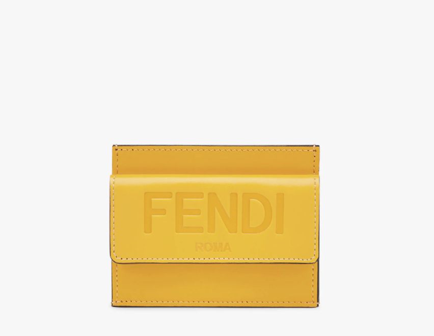 FENDI Card Holder光輝燦爛的氣息總能喚起心中的新希望。