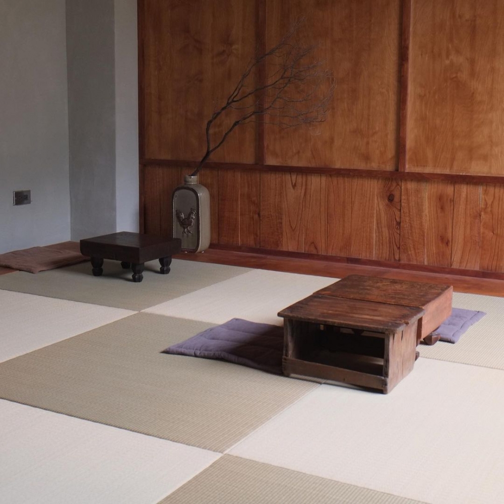 店內樸質的擺設,讓人彷彿踏入靜謐之地。