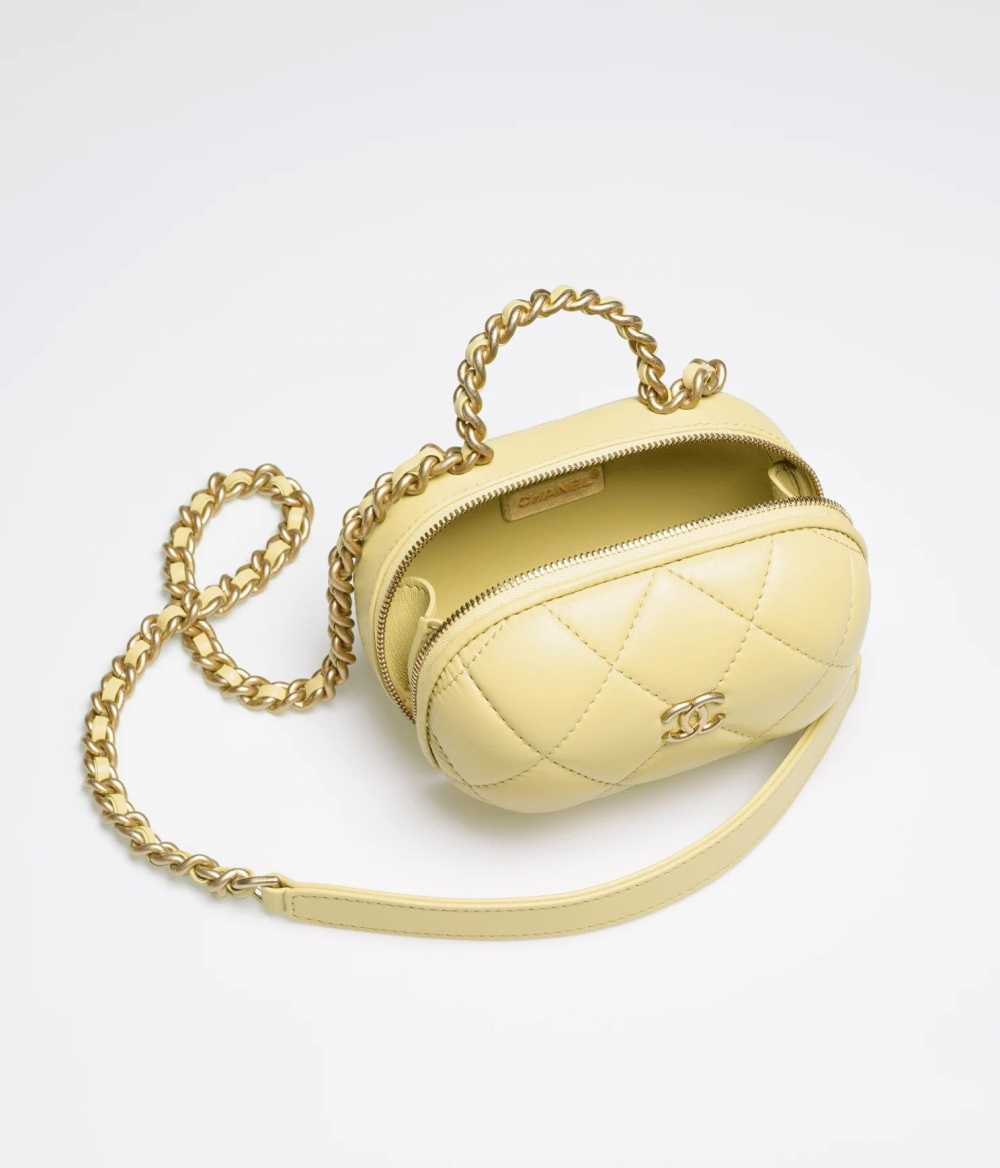 圓圓飽滿廓形，容量更是介於可愛與實用性之間。