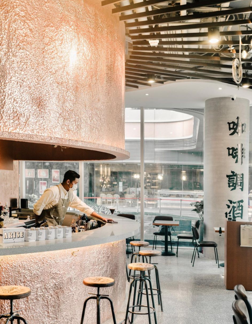 週末時，不妨到觀塘的「Urban Coffee Roaster」新店。