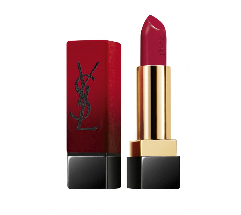 Saint Laurent Beauty Rouge Pur Couture散發性感的象徵。