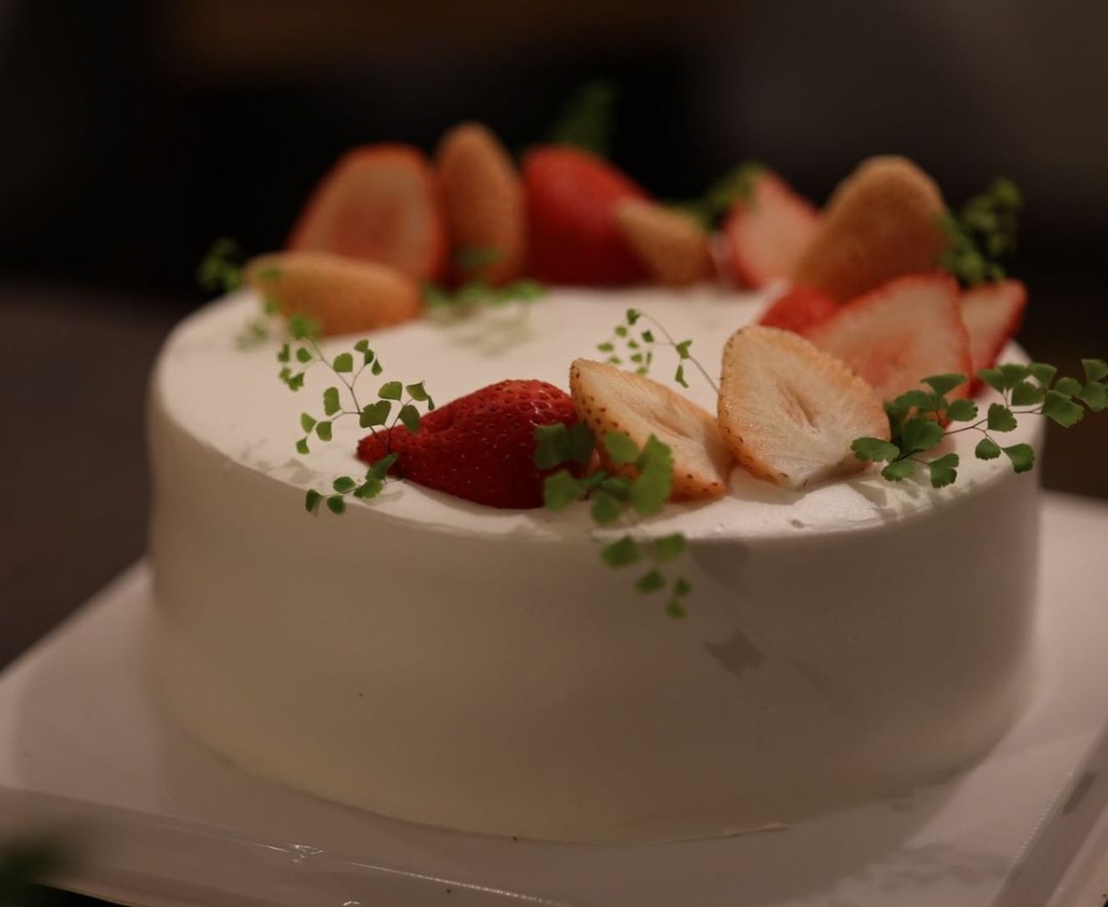 以奈良淡雪、奈良古都華、熊本夢未來、德島櫻花桃子4種草莓品種組合。