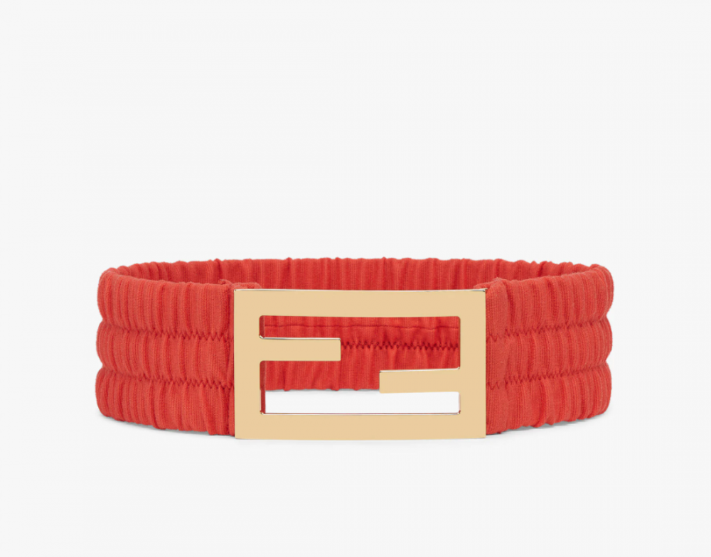 FENDI Belt高貴的紅色且品牌的雙F字母飾在中心。