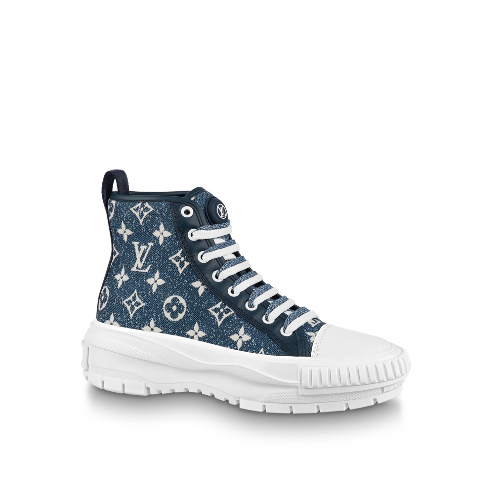 Louis Vuitton Squad Sneaker Boot,高筒運動鞋也帶來全新一年的清新氣息。