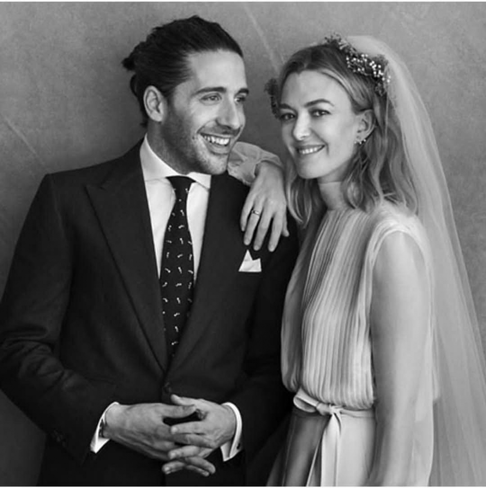 她與Carlos Torretta結為夫妻。