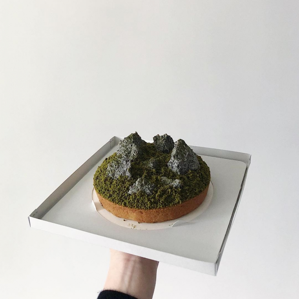 純素甜點工作室「地衣菓子」,販賣著一個又一個精美甜點。