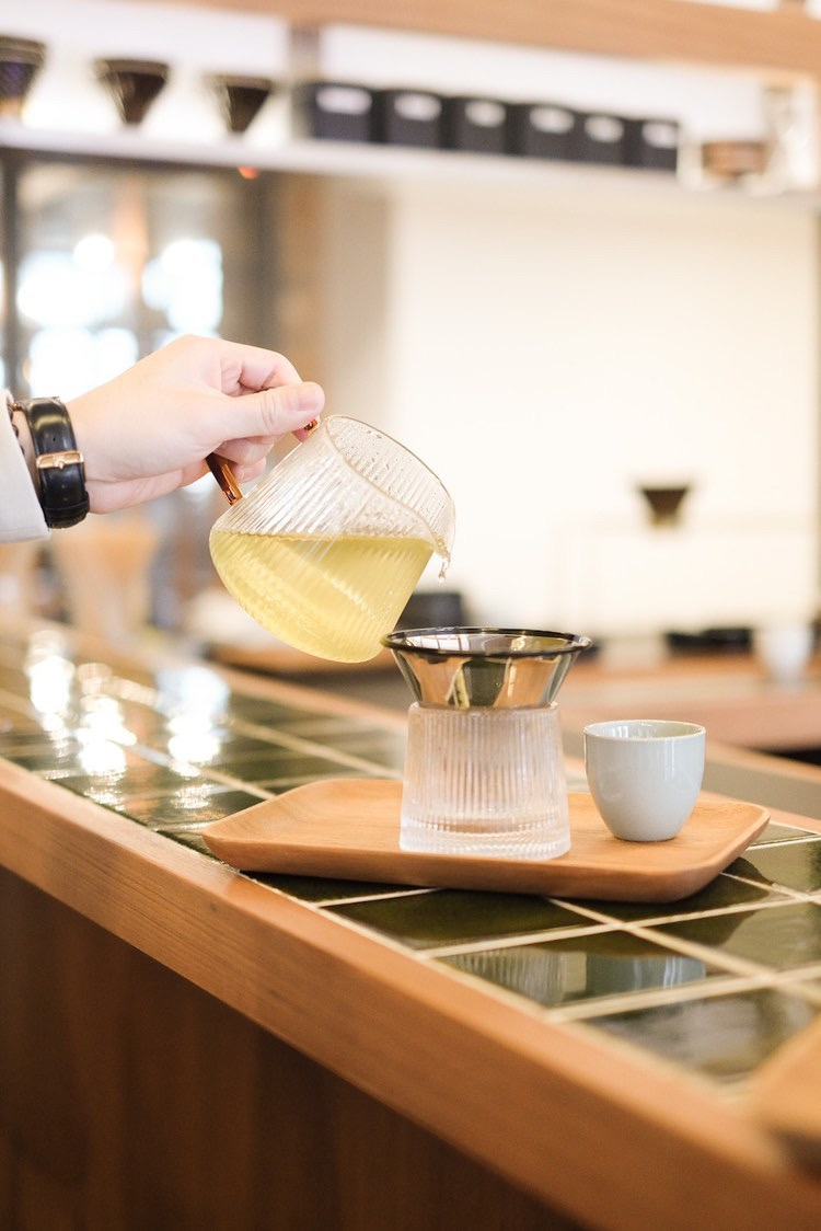 充滿日式情調的店面，肯定要品嚐迷人甜點與茶品的風味。