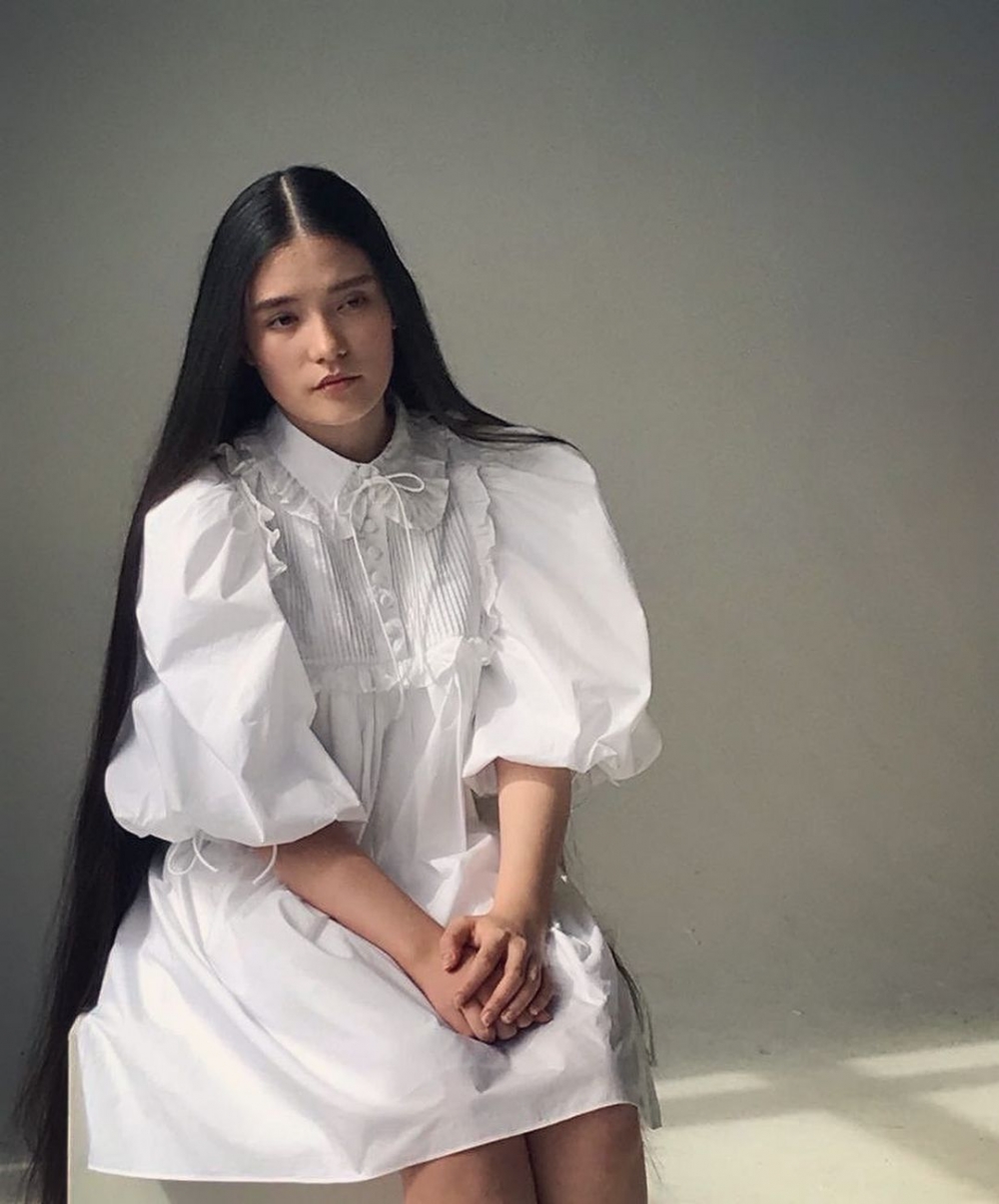 堅持下去與積極向前，給予正在經歷困難的人。