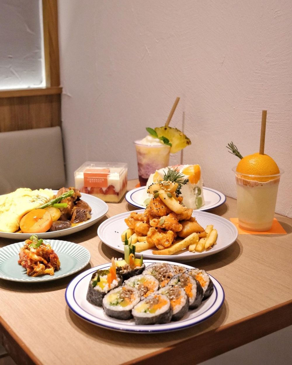 將韓國本店道地的各款招牌美食,帶到香港本地。