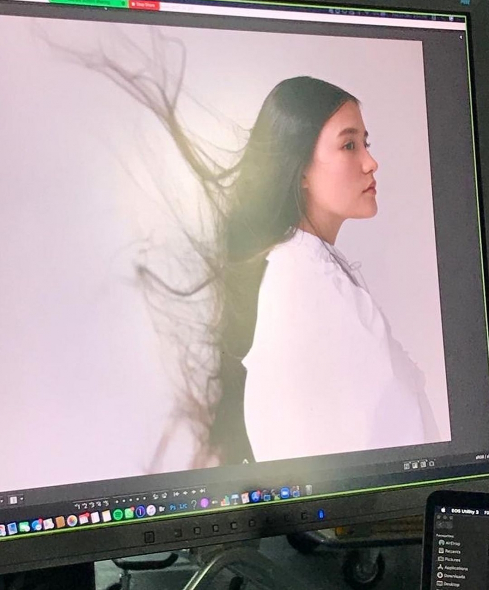 Lizabet的全新單曲便是由林武史監製及作曲，期待未來繼續散發光芒。