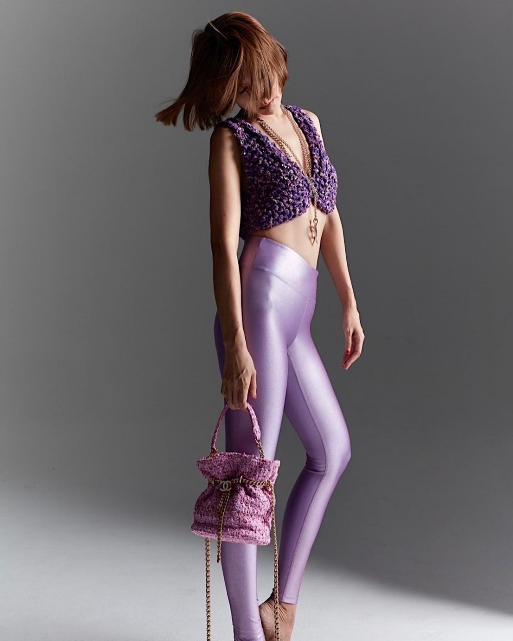 藏在CHANEL、Saint Laurent、CELINE、Chloé、LOEWE之中的時髦水桶包。