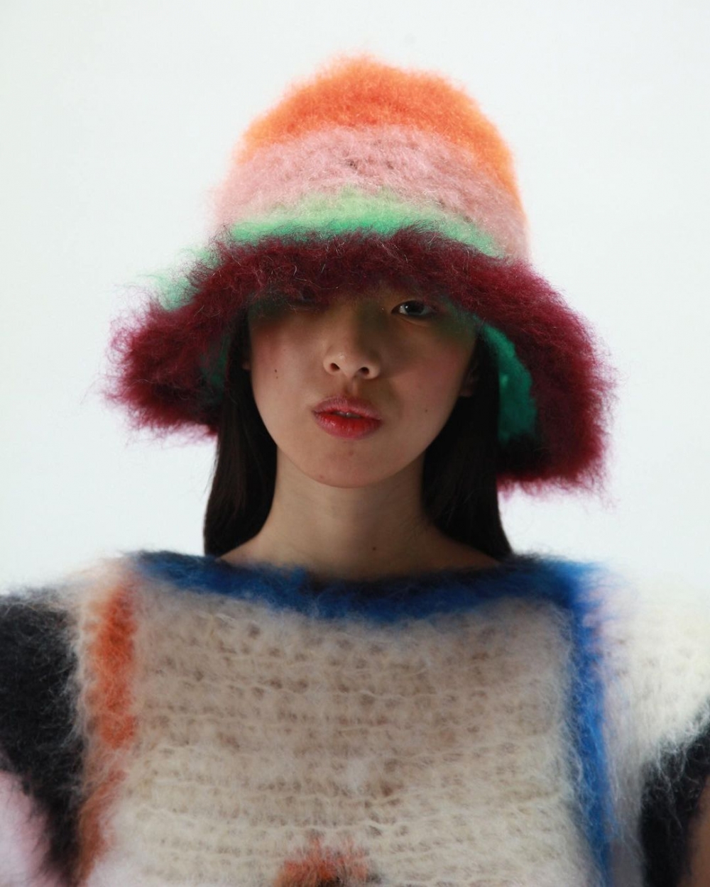 從開設Vintage服裝店到現在成立針織品牌。