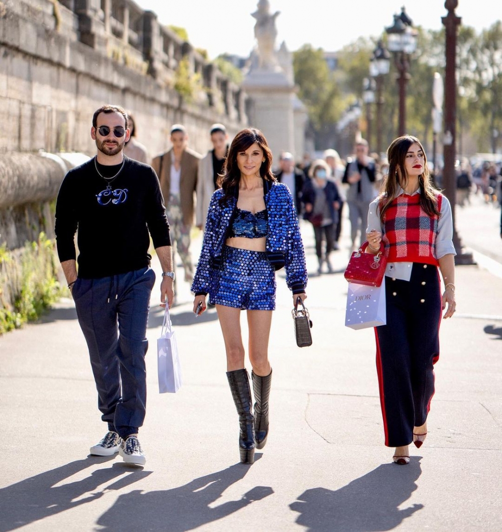 從俄羅斯到美國，她展開了截然不同的人生。