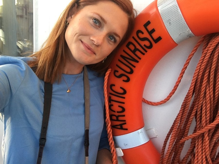 對愛護地球、環保等議題上持續發聲的她，也成為GreenPeace海洋大使。