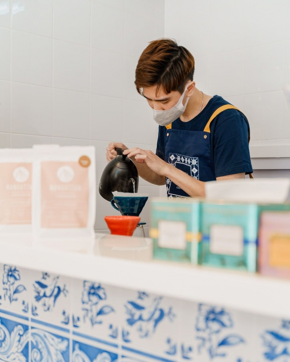 經過店員專業的手法沖泡,給人寧靜的安定能量。