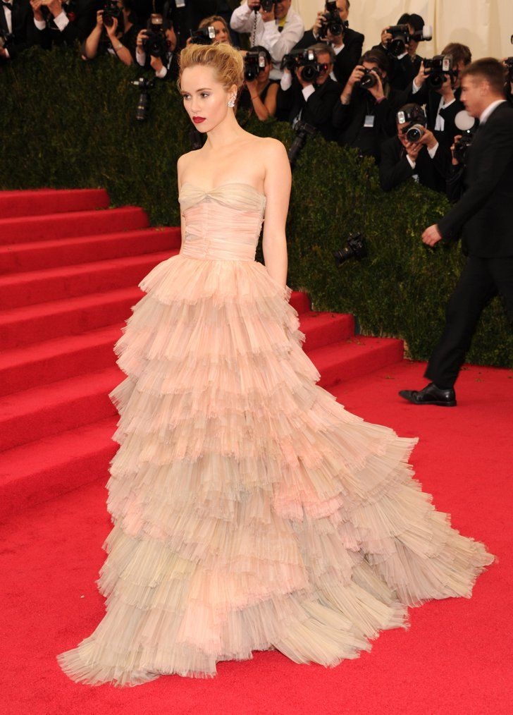 她也曾出席Met Gala的盛宴。