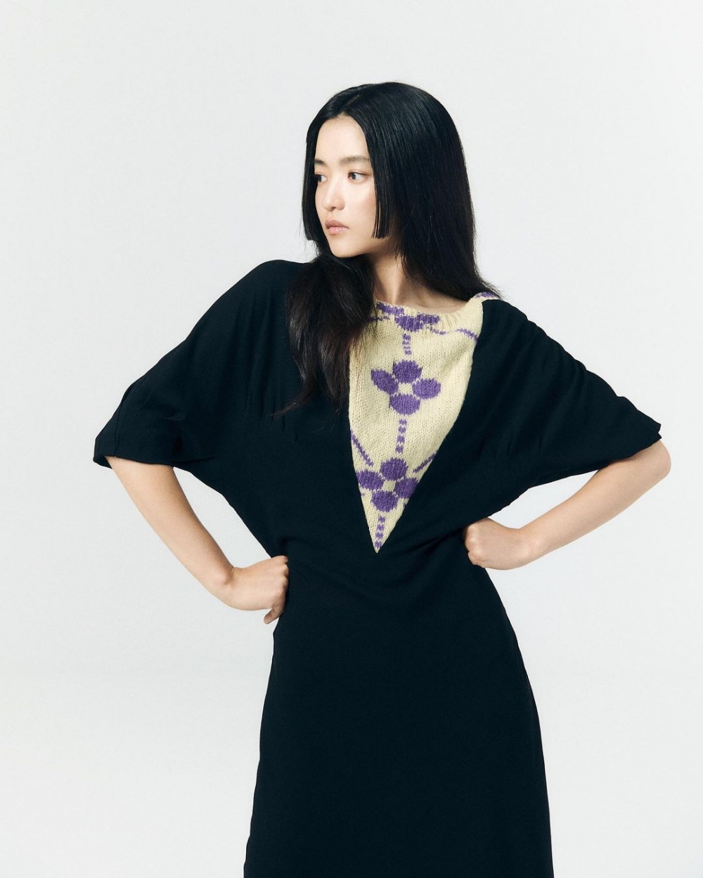 她也多次為品牌拍攝時尚大片。