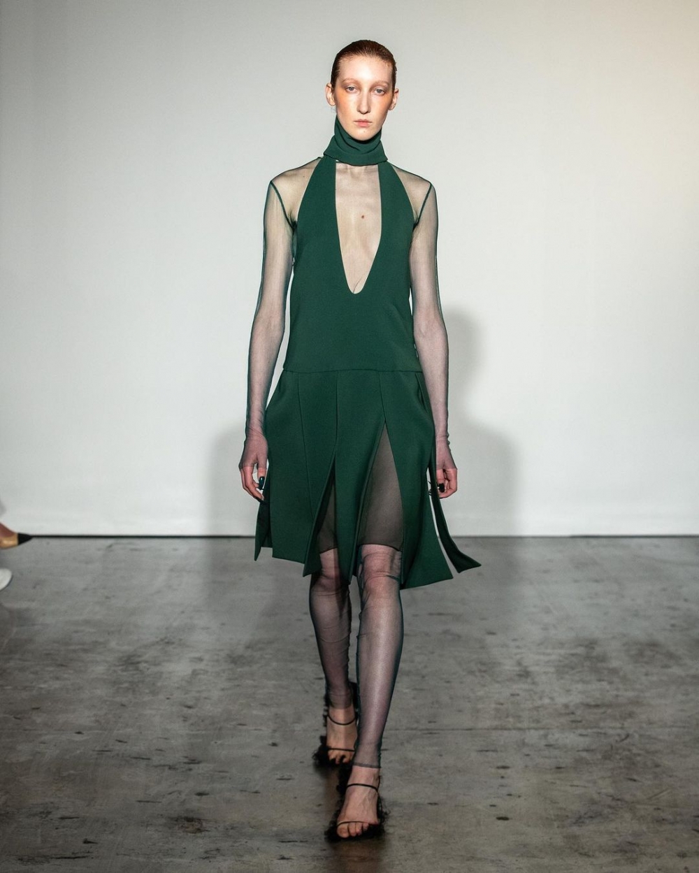 AW22 Drayton,25套服裝,既銳利精準的剪裁。