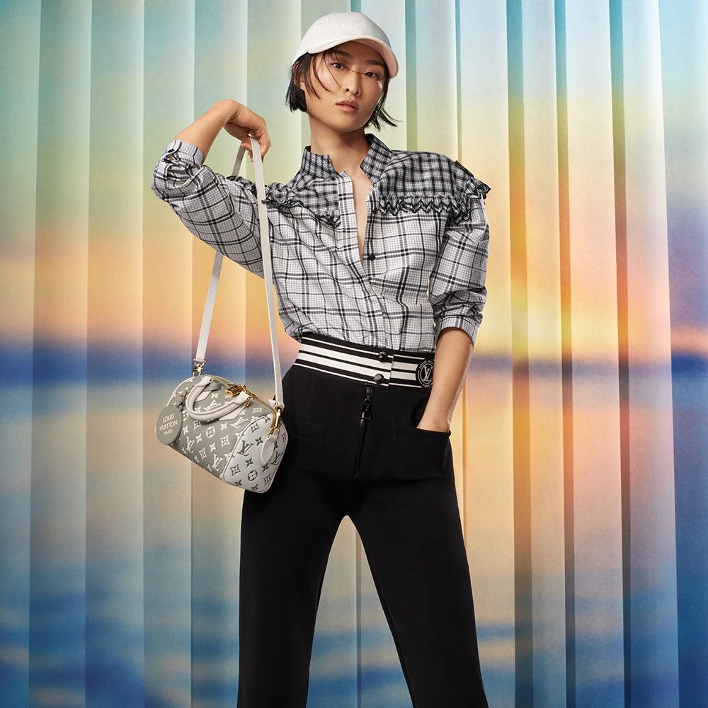 Spring in the City是專為陽光明媚的日子而設計的系列手袋。