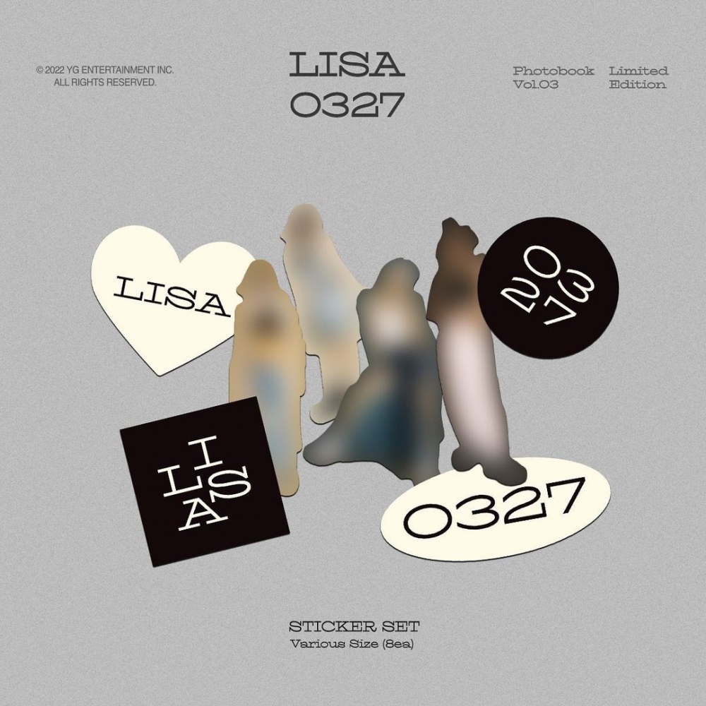 Lisa PHOTOBOOK VOL.03附贈筆記本、明信片、貼紙。