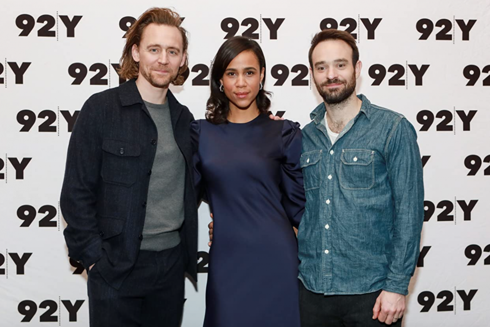 兩人因為舞台劇而成為了戀人。