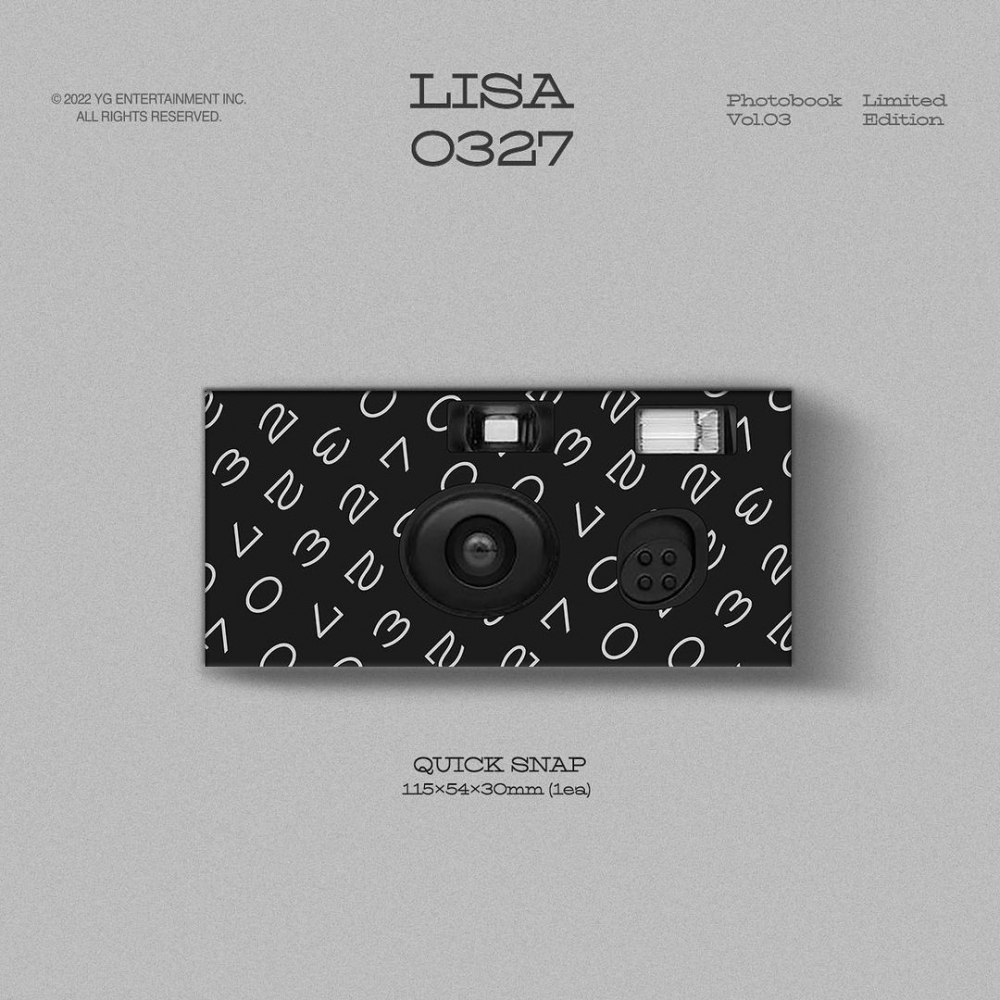Lisa PHOTOBOOK VOL.03配有一台快拍相機。