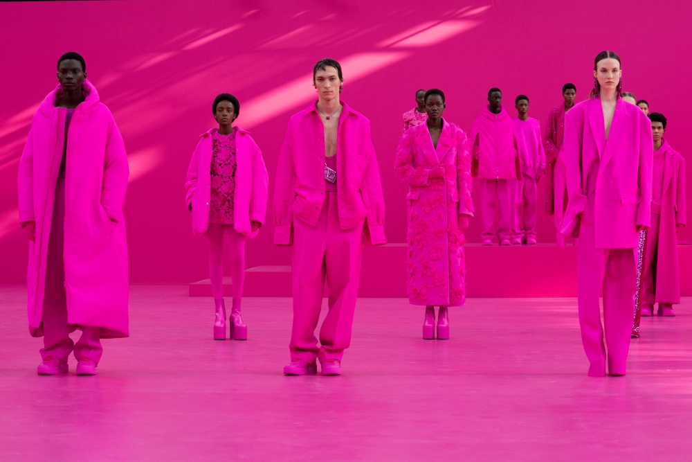 創意總監Pierpaolo Piccioli構思的全新Valentino系列,以破格的手法主導一次創意實驗。