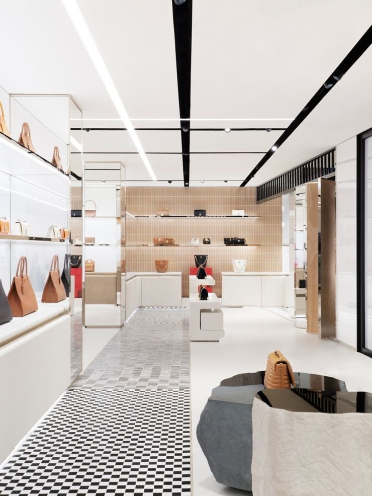 店內有著摩登的設計,為你帶來嶄新的空間。