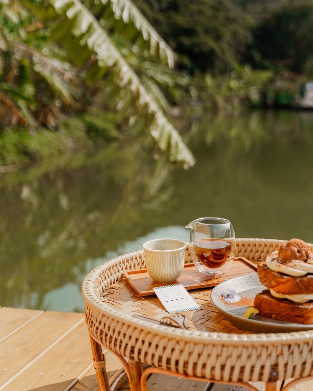 有著絕美景緻相伴的午後時光。