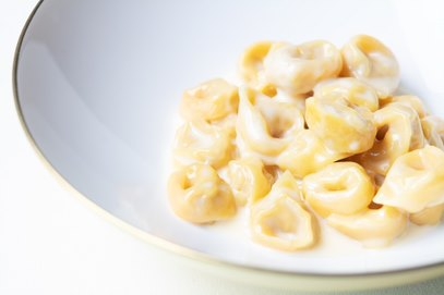 美味Tortellini with ParmigianoReggiano Cream。