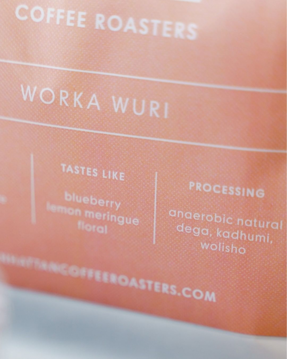 選用本地的咖啡豆,到採用荷蘭的咖啡烘焙工坊Manhattan Coffee Roasters的豆子。