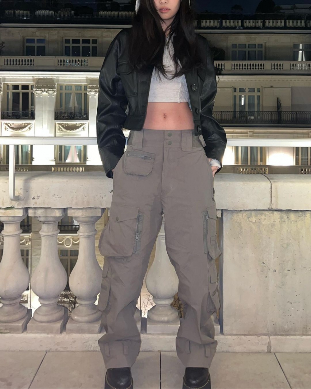 帥氣的穿搭，又不失女人味。