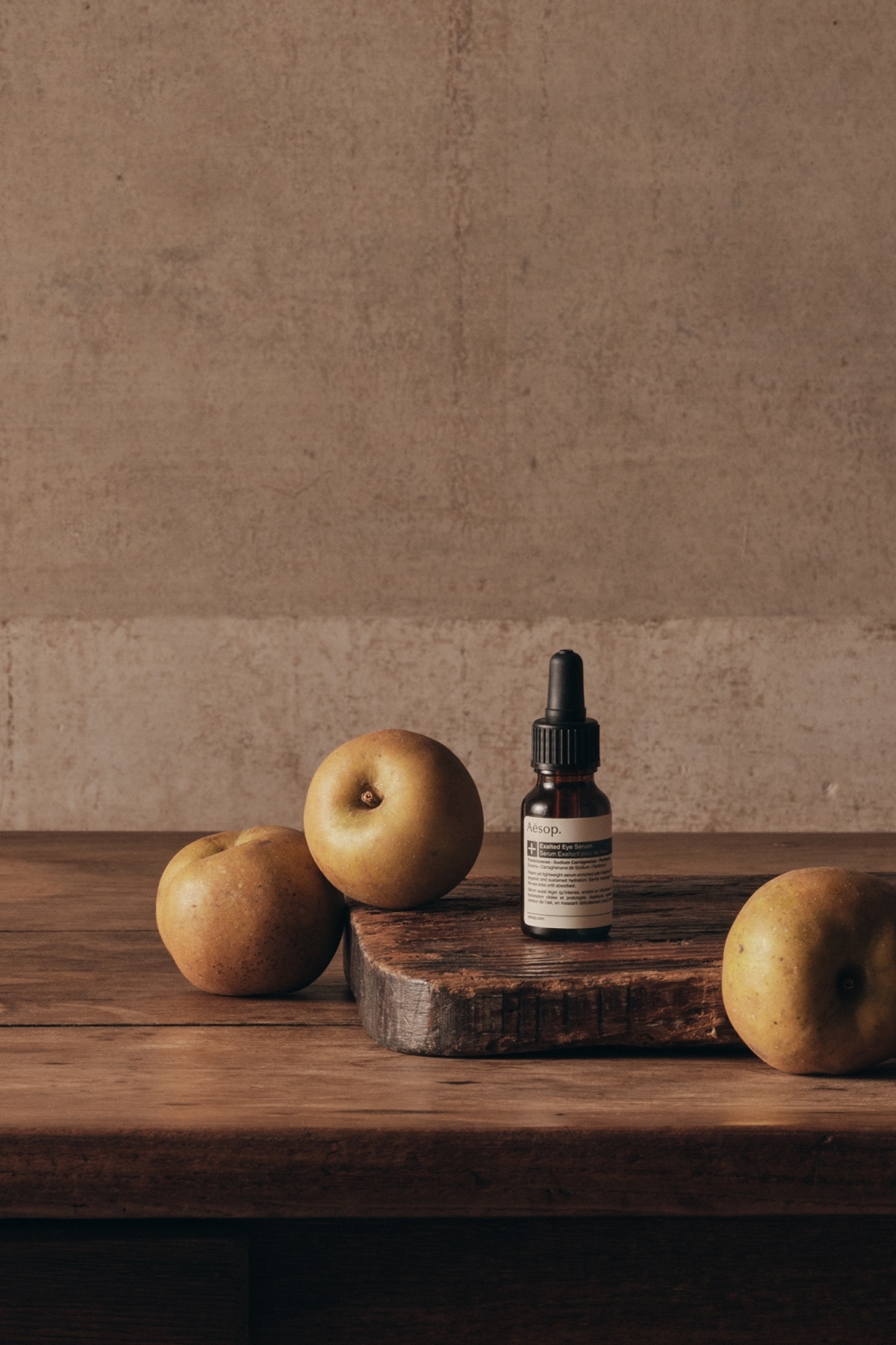 AESOP瑩澈眼部精華 15ML HK$800