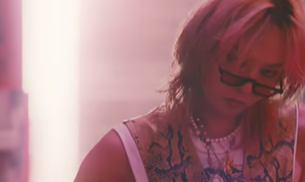 堪稱時尚模範生的他，再次為我們帶來時尚穿搭。