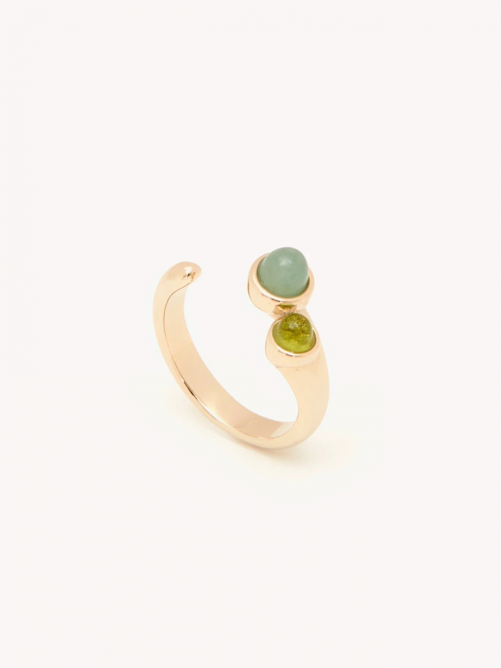以金牛座為設計靈感的Chloé Zodiac Taurus Ring。
